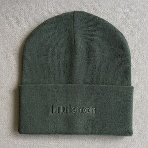 lululemon athletica beanie